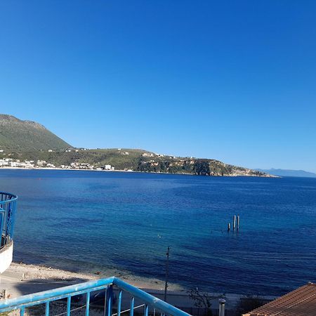 Beachfront Apartment Himare Bagian luar foto